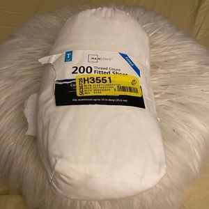 NWT Mainstays Twin (1) Fitted Sheet